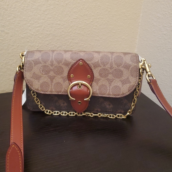 Coach  Beat Crossbody in Signature Canvas - Picture 6 of 15